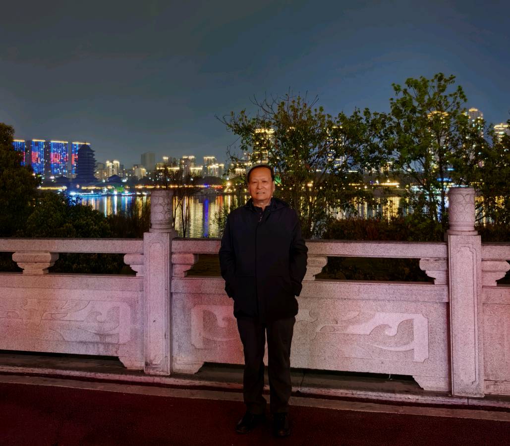 【老兵情怀•南充5】张富贵：尽情漫游嘉陵江黄金江岸•受邀参加忠超友送行晚宴（组诗6首）北京头条•西安头条•都市头条发布！（图5）