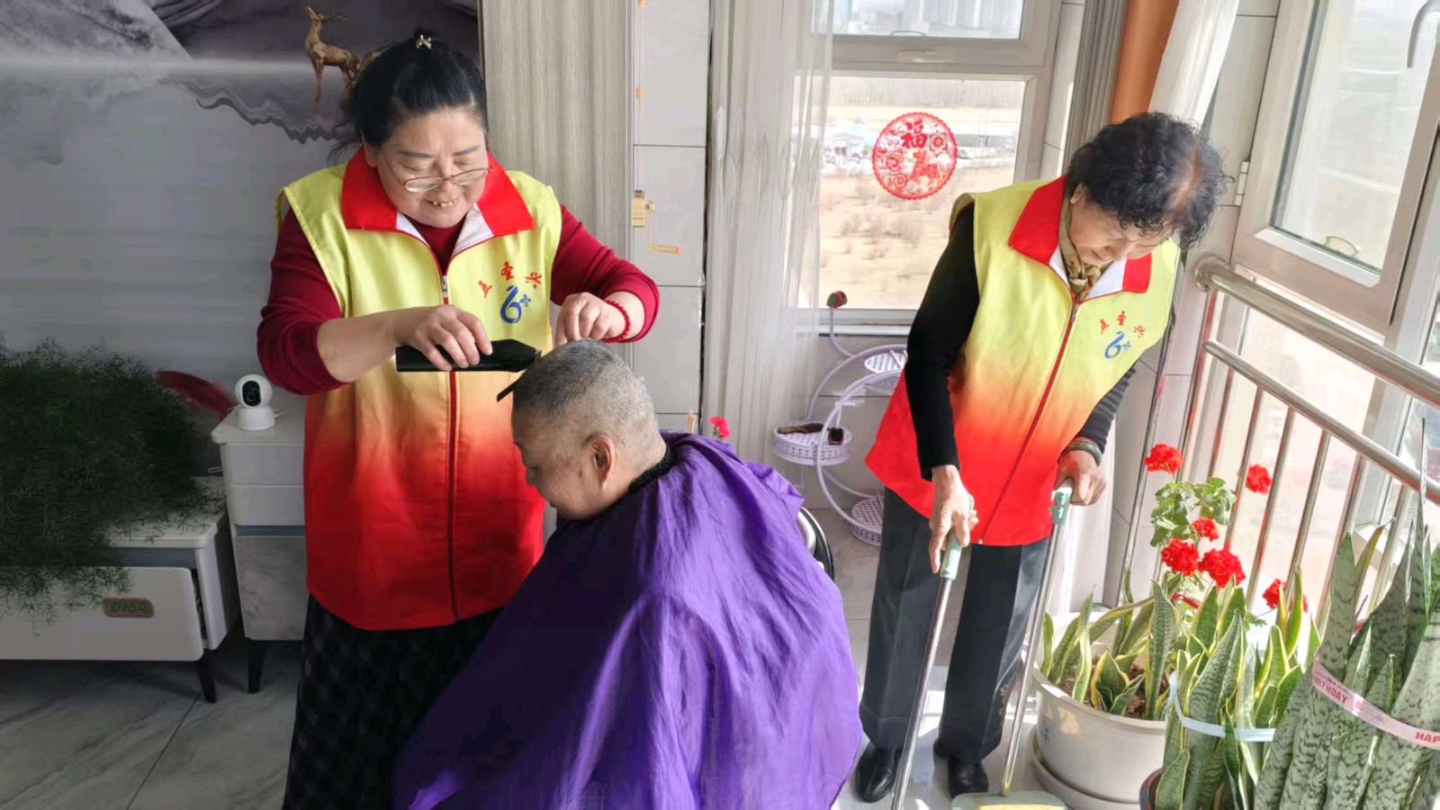 志愿服务暖人心 雷锋精神照陇原（图3）