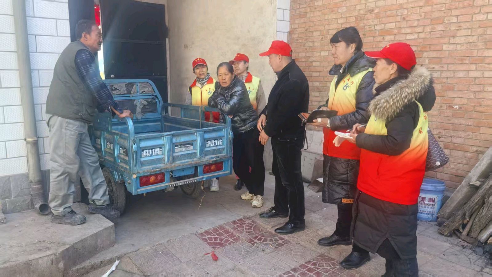 躬身乡村听民意 调研产业助振兴（图4）