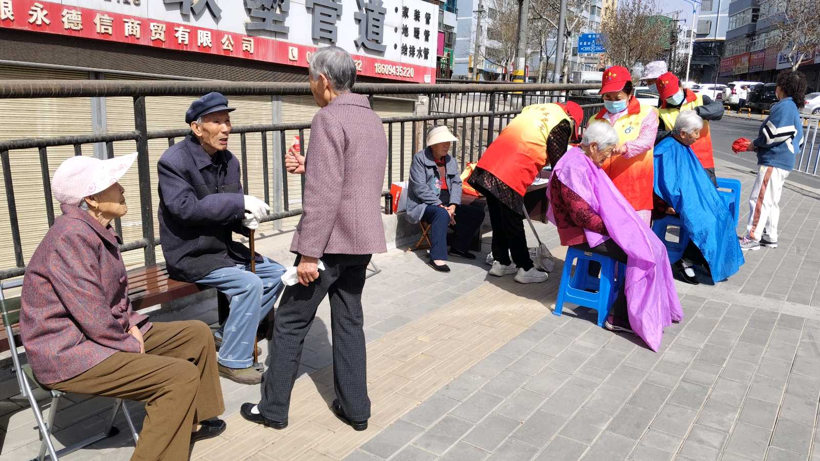 二月二龙抬头 志愿服务暖民心（图2）