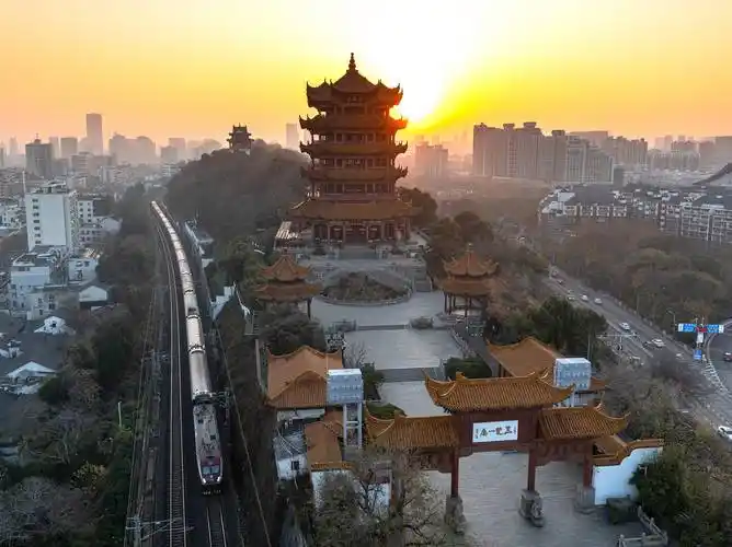 《中华好诗词》隆重推出（武汉）优秀诗人李瑞祥先生《黄鹤楼采风感怀》六首请欣赏（图8）