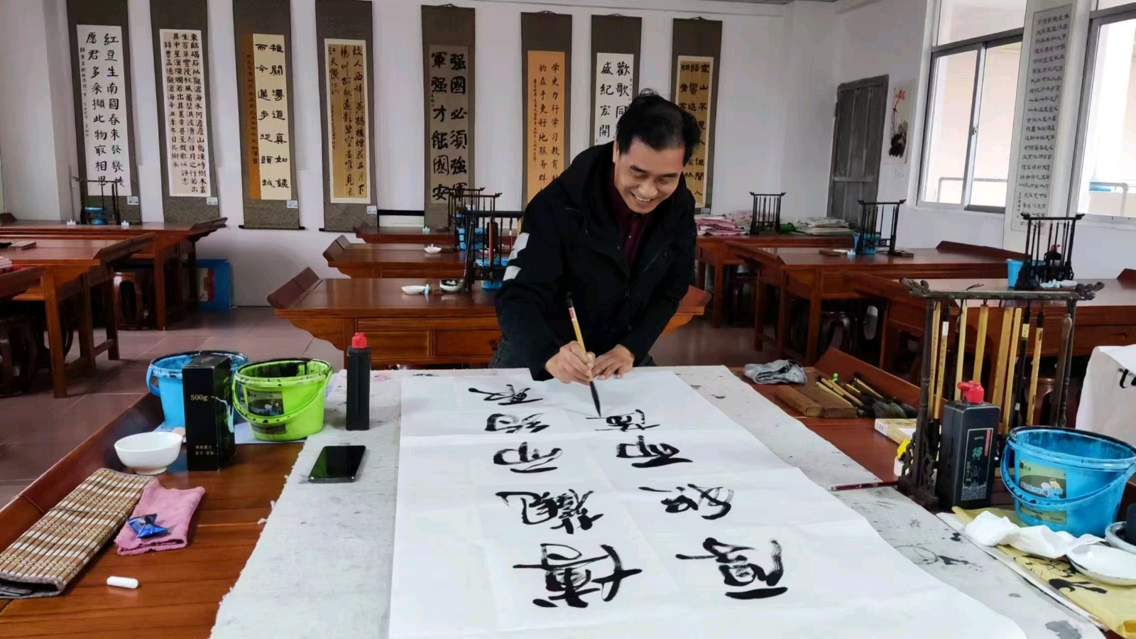 裴训诗《方向盘》及点评