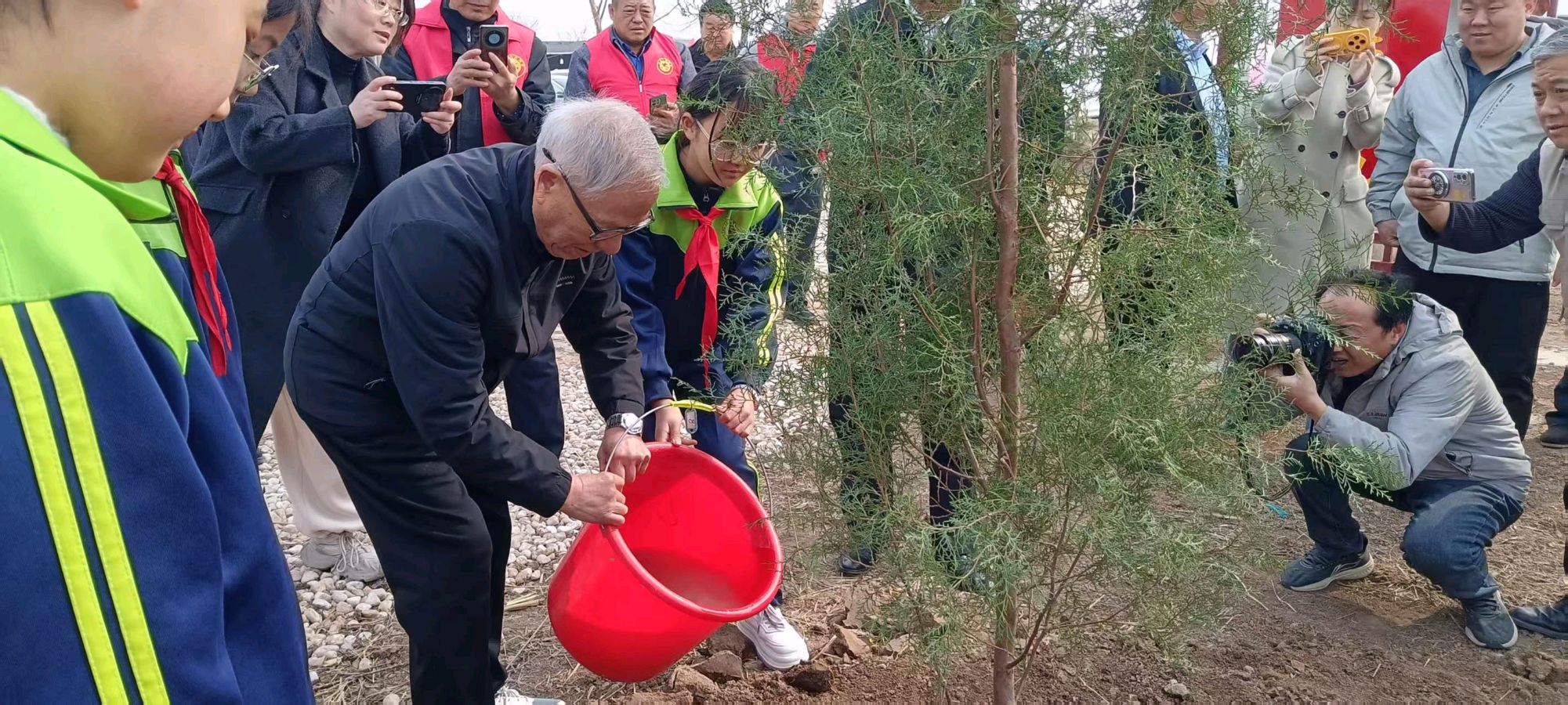 【都市头条向幸福出发编辑部】第15338期 2026年首场“行走的国防思政课”活动（图3）