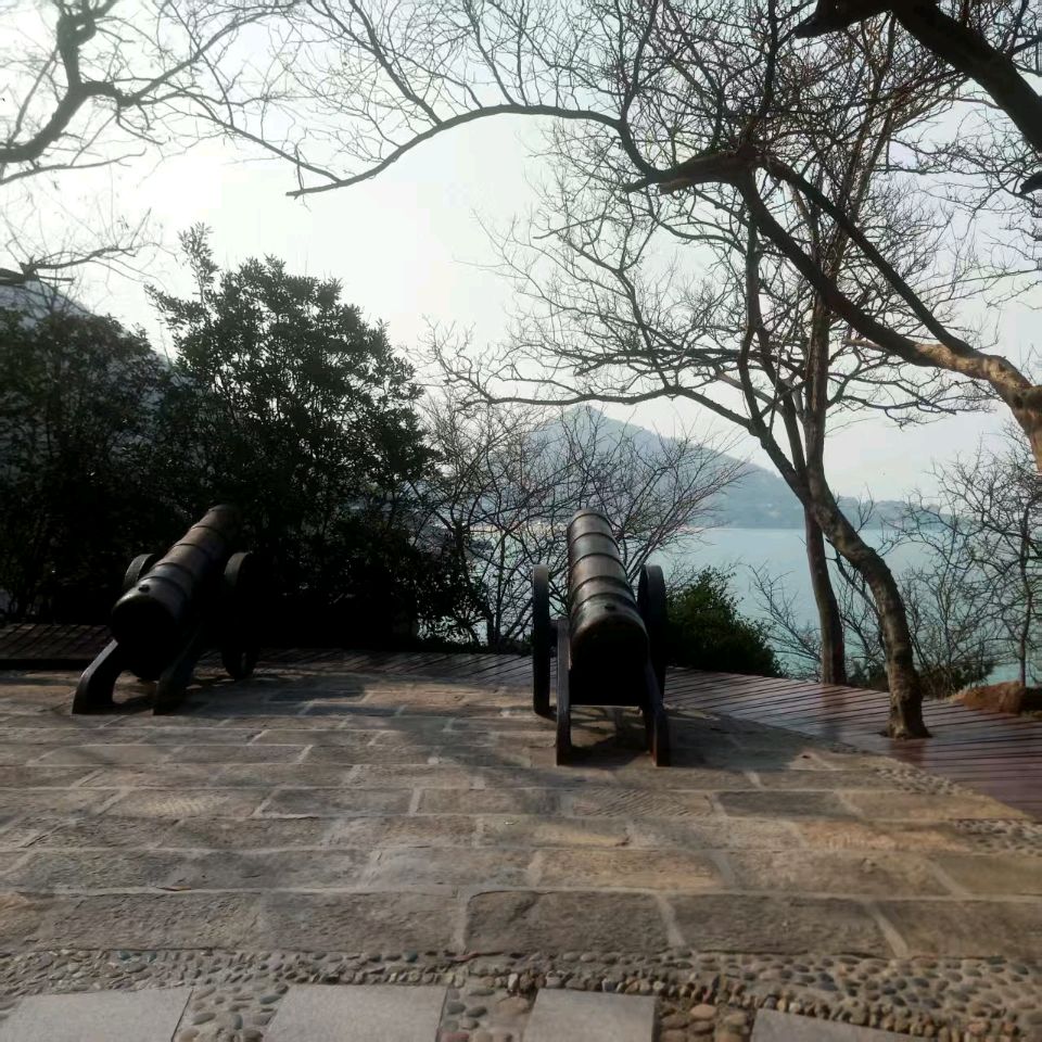 【都市精英文学社】七律 仲春游连云港东西连岛景区有寄（之二）诗三首作者/周效仁（山东）（图3）