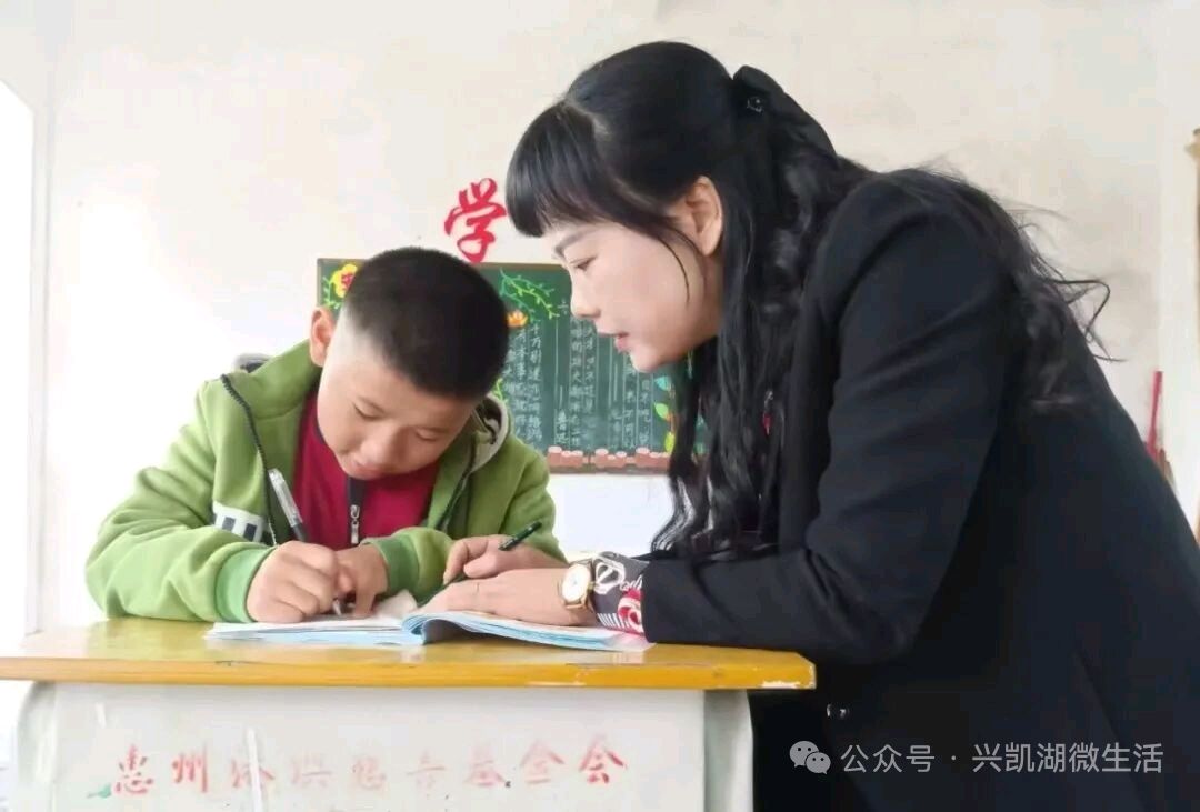 【人物专访】一枝一叶总关情——专访扎根乡村教育二十四载的惠东县九龙峰长坑小学校长李先娣/王 夫(图8)