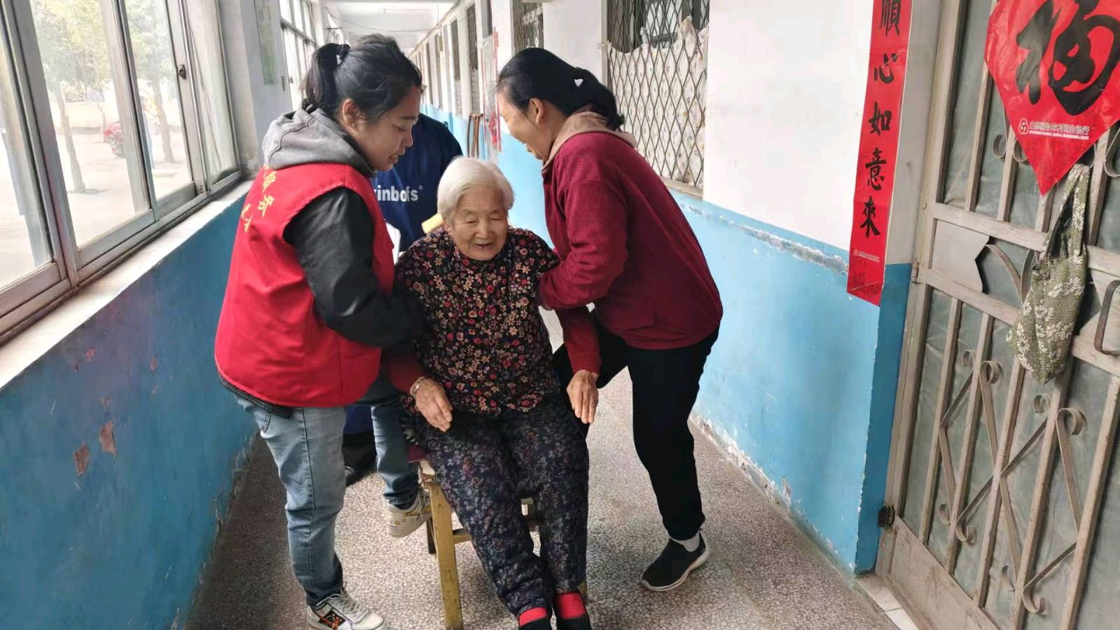 志愿微光聚 敬老情意浓（图4）