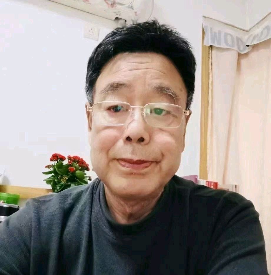 聆听 ‖ 《光荣的归属——献给屯垦戍边的新疆生产建设兵团的战士》作者/雷金钟 朗诵/晨光 花仙子（图3）