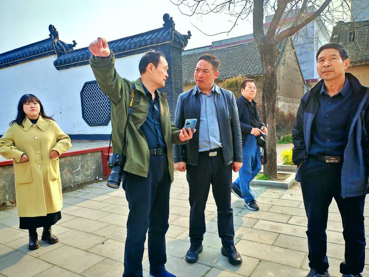 走近红色老区 感受乡村巨变之美——平顶山市摄影家协会赴宝丰开展主题采风活动（图2）