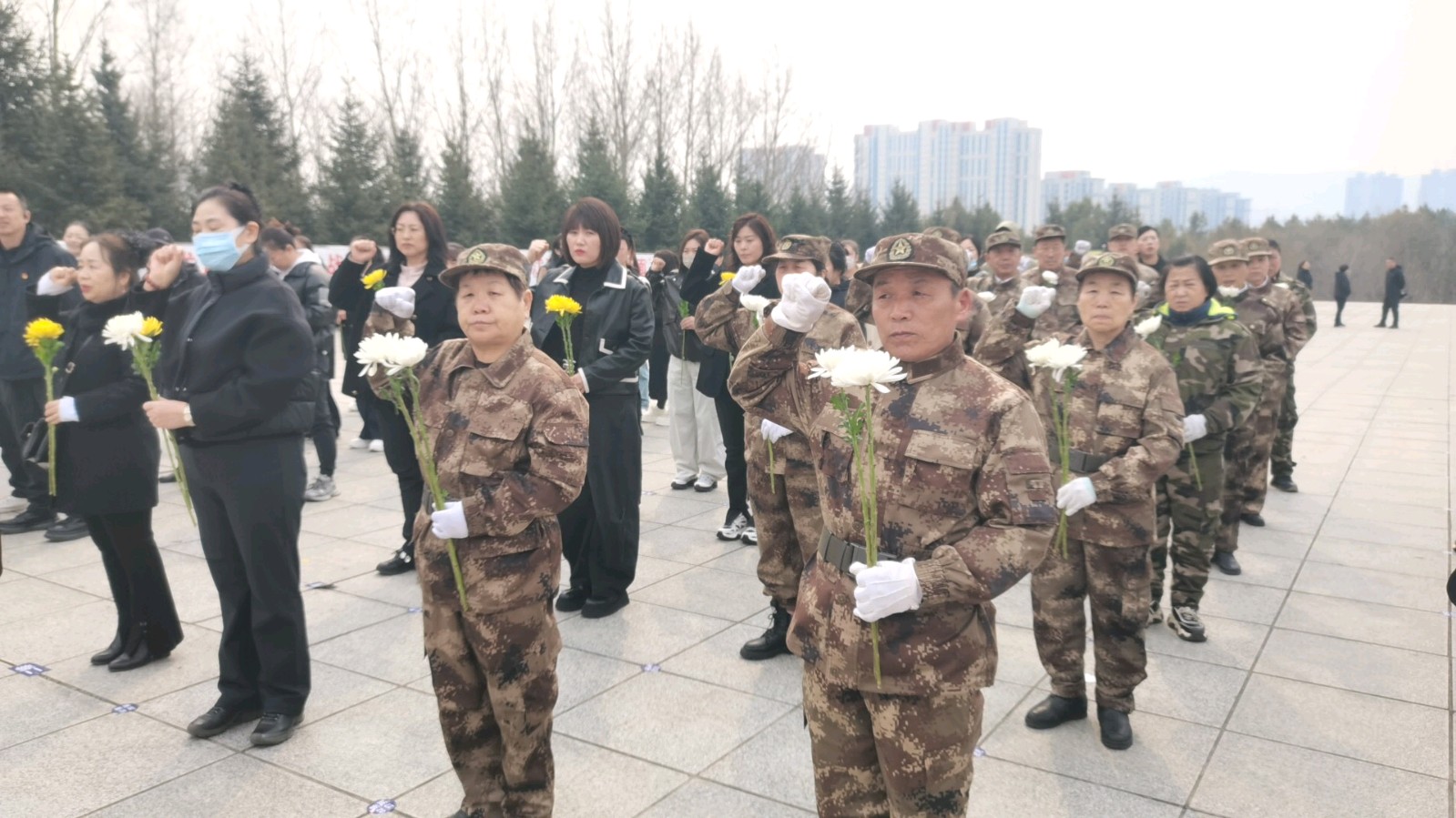 铭记历史祭英烈 忠魂不朽励初心（图4）