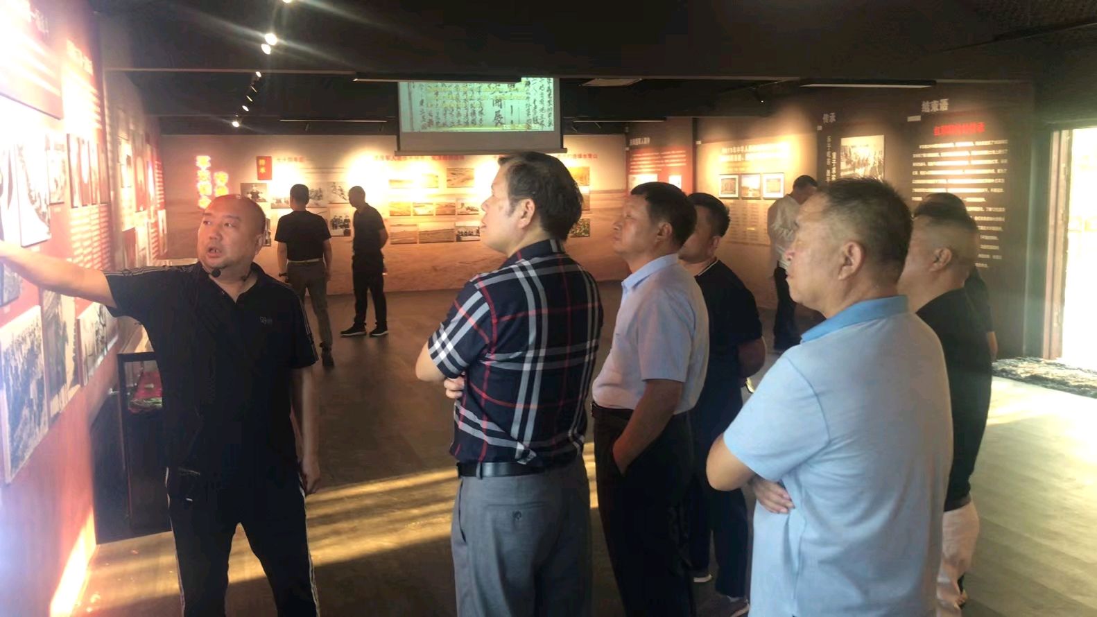 横城热土上的精神传承:从红军战旗红到荒漠绿洲绿(图9)