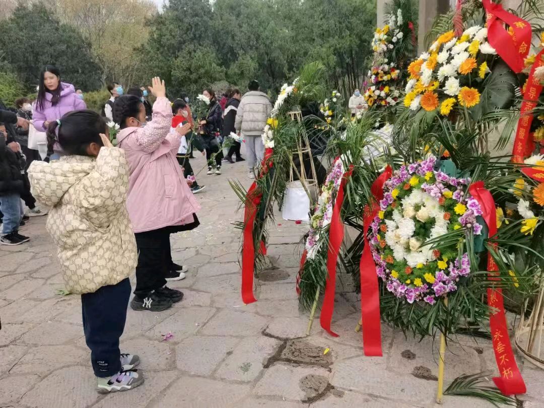 【中国诗人】文坛*清明祭奠父母文/张玉英（内蒙古）（图6）