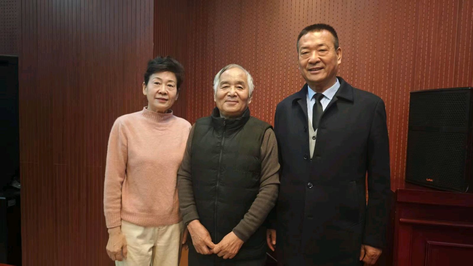 【都市头条向幸福出发编辑部】第15444期 岁月淬炼的生命诗篇——赞王玉峰同志 文 如月 主播 玥言(图24)