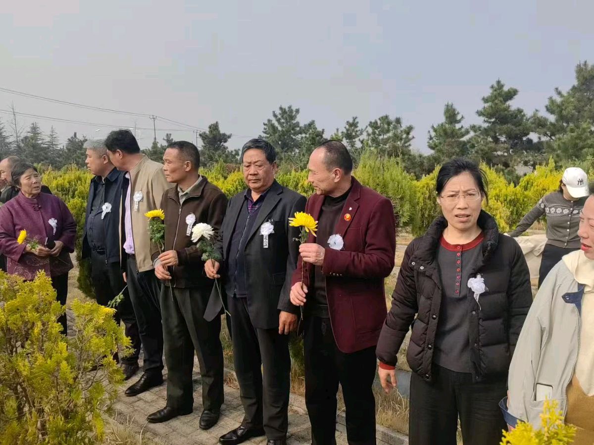 年英烈归故土 红色薪火永相传——八路军少年英烈高八衣冠冢安葬仪式在马陵山举行