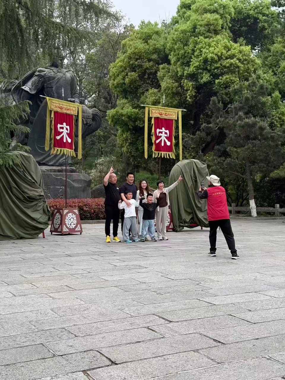 周智敏：清明登古楼（图5）