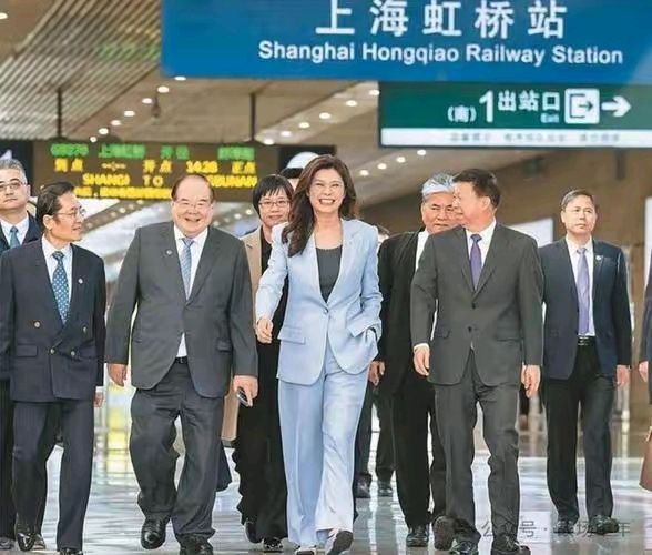 【都市头条向幸福出发编辑部】第15457期 跨越海峡的春信——写在国民党主席郑丽文访陆之际 文 如月 主播 玥言
