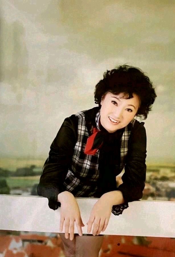 诗意传情诗社【金梅 今天为你盛放】文‖ 强朝晖 诵‖雨兰（1902）（图9）