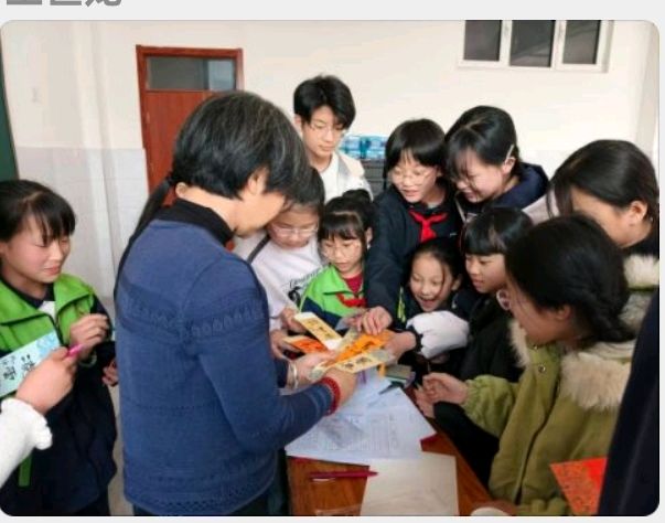 【都市头条向幸福出发编辑部】第15479期 田字格边的坚守——记义务下乡执教的姚增清老师 文 如月 主播 秋歌