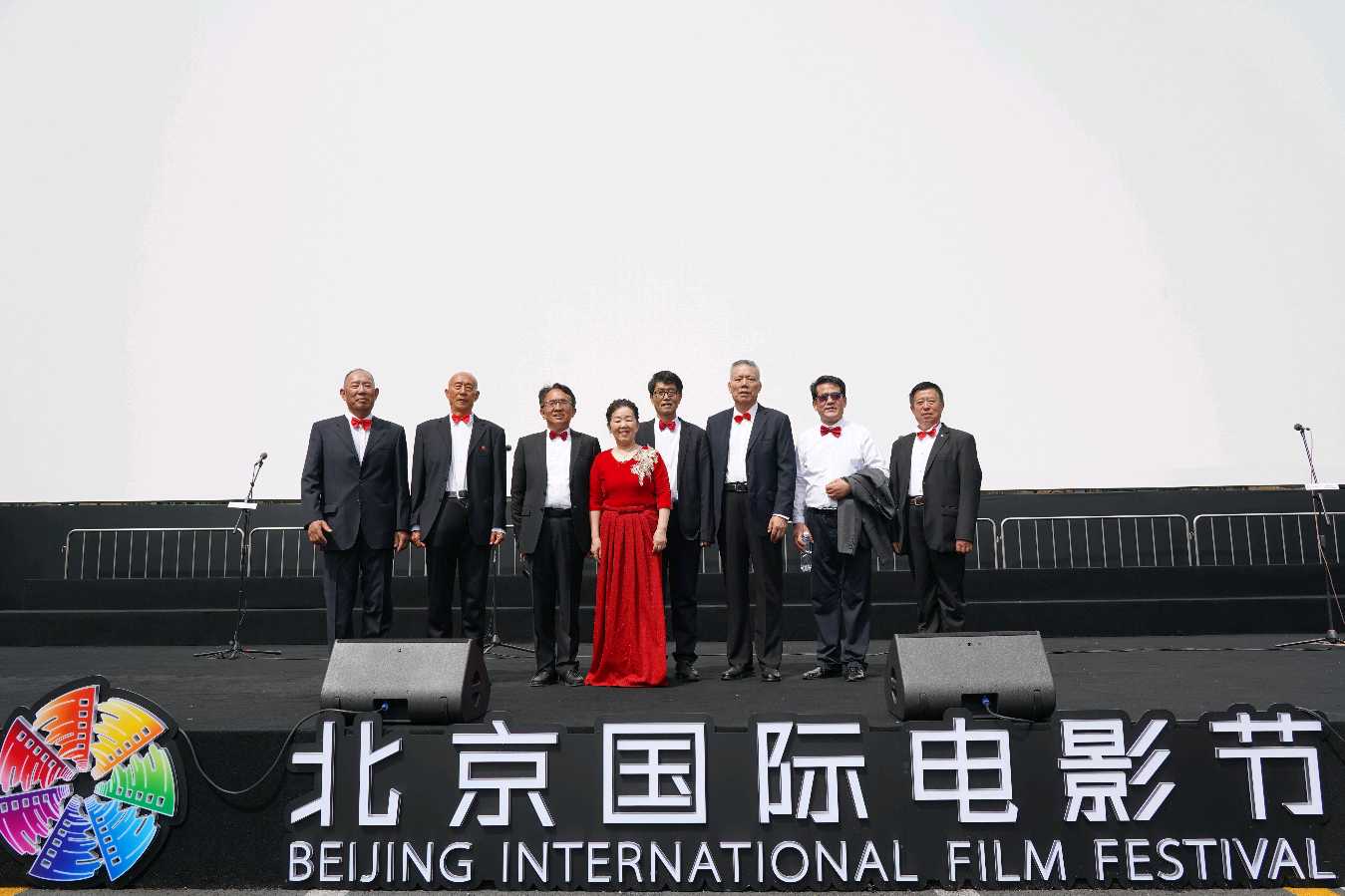 李敬党《运河之春合唱团亮相第十六届北京国际电影节电影歌曲展演 》主播:李延廷；编辑:开心快乐【运河之春】(第230期)（图20）