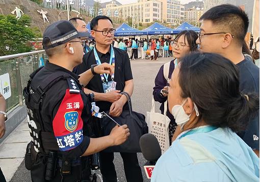 玉溪公安“强治理·促发展”（4）‖赛事警务：让警力沉下去，让烟火旺起来（图11）