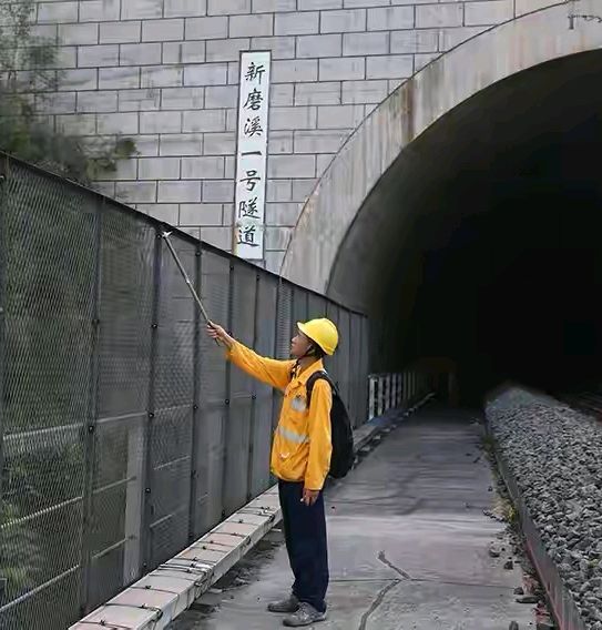 「两个主题学习教育心得体会」之四‖深学长征精神 践行榜样力量 以青春之我守护渝怀通途（图5）