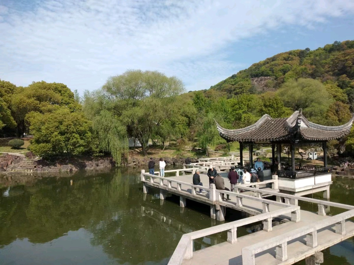 🇨🇳【中国诗人】第1373篇（名家精品）暮春游灵岩山//文：水云居士（图4）