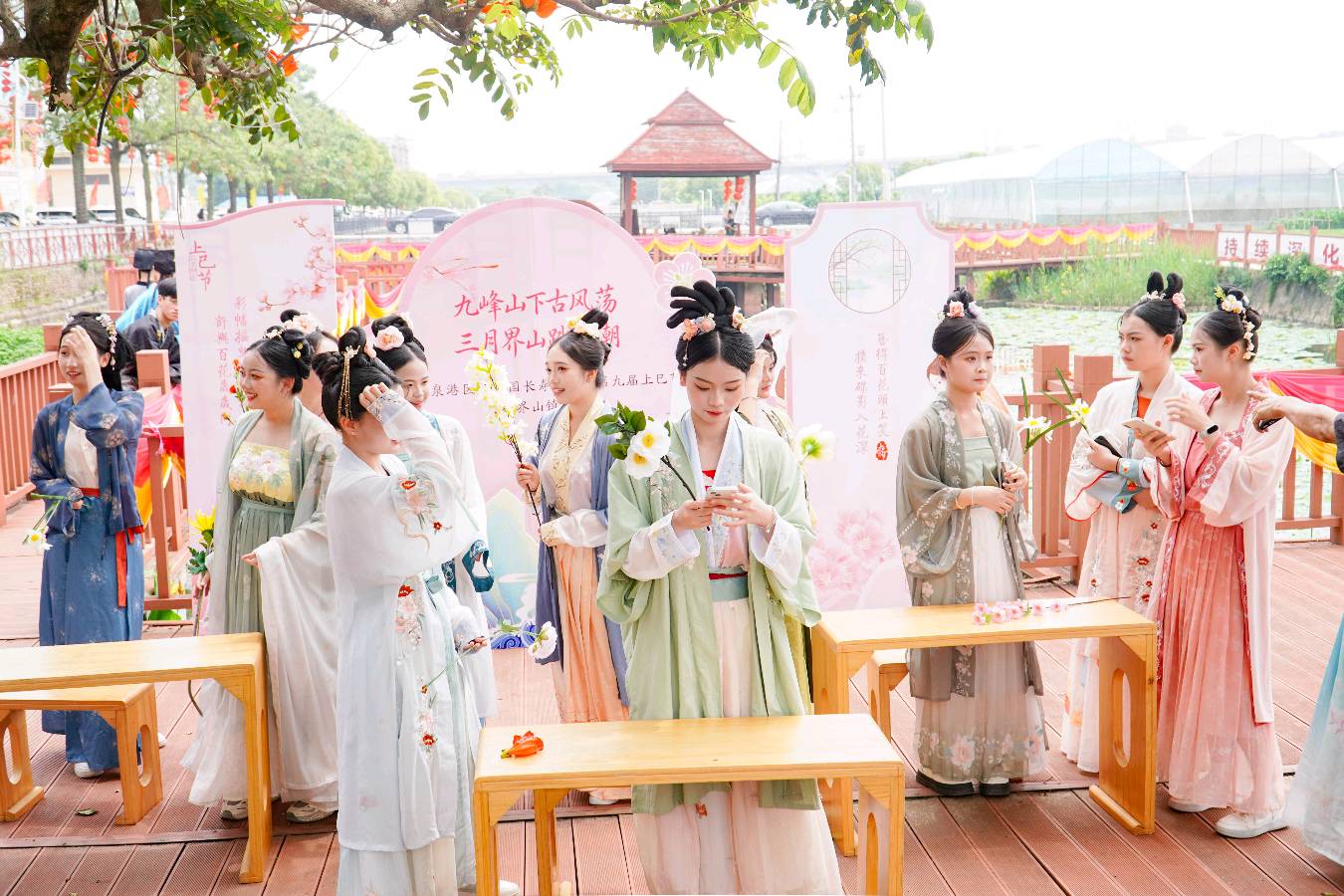 九峰叠翠咏上巳（二、三、四）李宣财（福建）（图29）