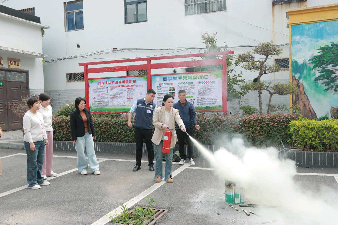 宝丰县自然资源局开展春季消防安全培训 筑牢安全屏障（图2）