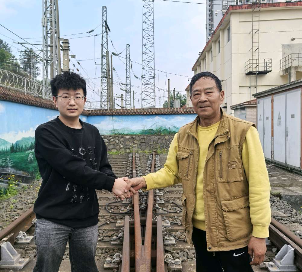 「两个主题学习教育心得体会」之十四‖学榜样践初心 承精神担使命——两大主题学习教育心得体会（图2）