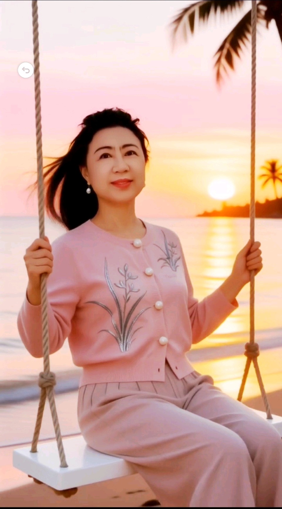秋千摇落一襟霞