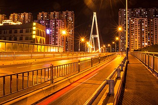 【都市头条向幸福出发编辑部】第15598期 多了一本书 文 如月 主播 彦凤（图3）
