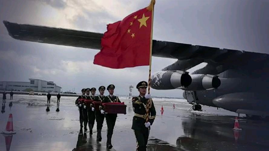 草原雄鹰诗社2026笫15期精美小诗作品展播《接志愿军遗骸回国》作者/草原雄鹰诗社诗人——诵读/焦丽萍（图6）