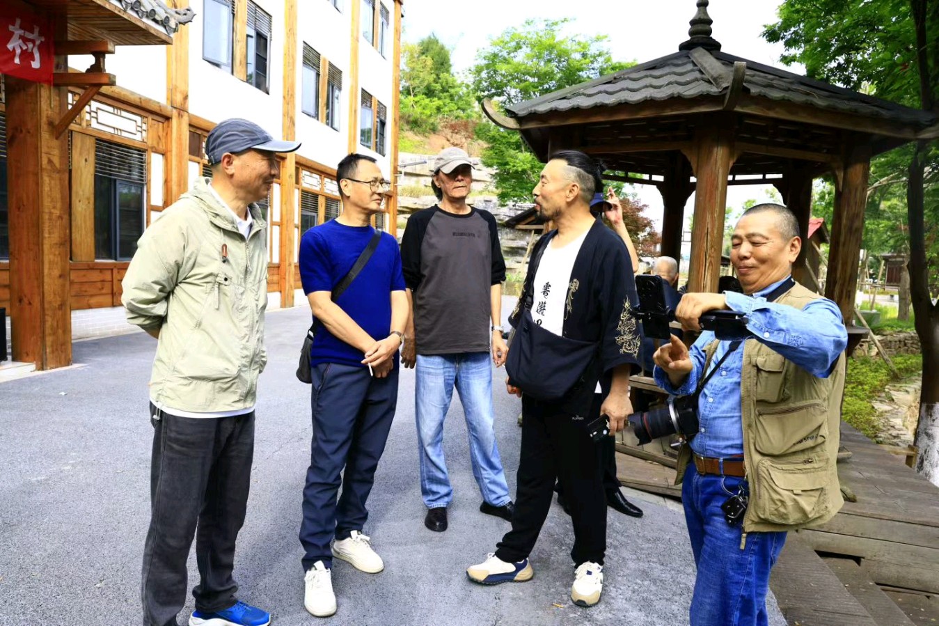 黄瓜山旧忆——致老战友