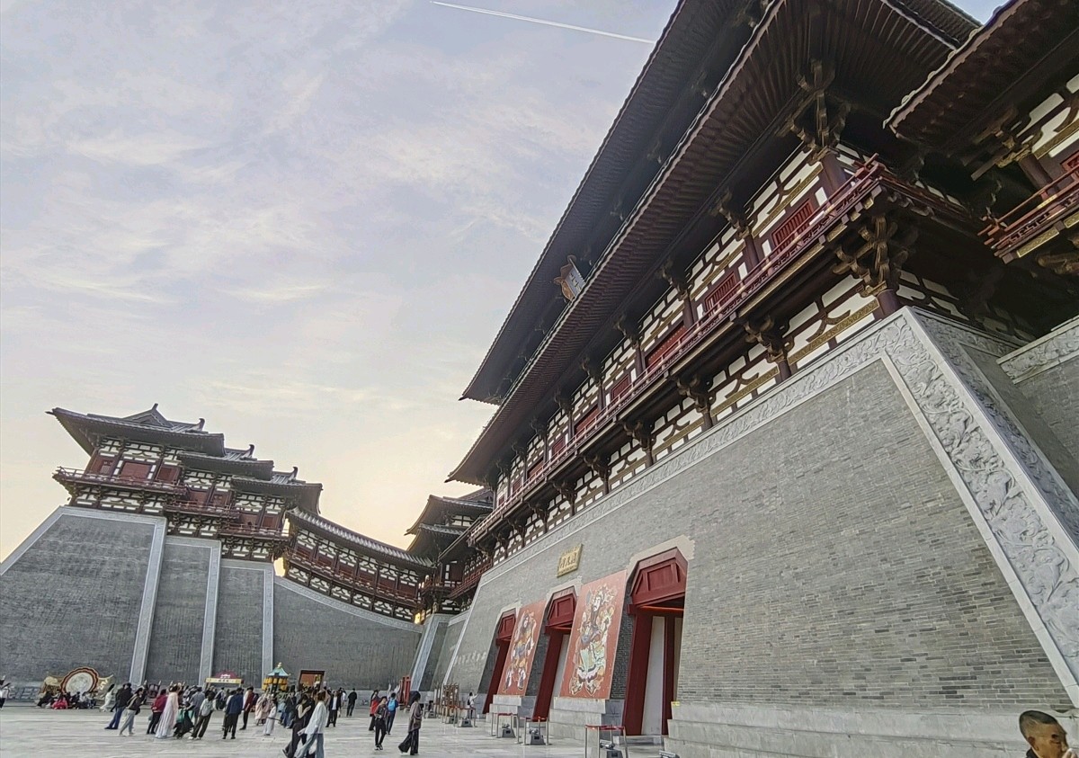 满庭芳 . 隋唐应天门/江冲（图11）