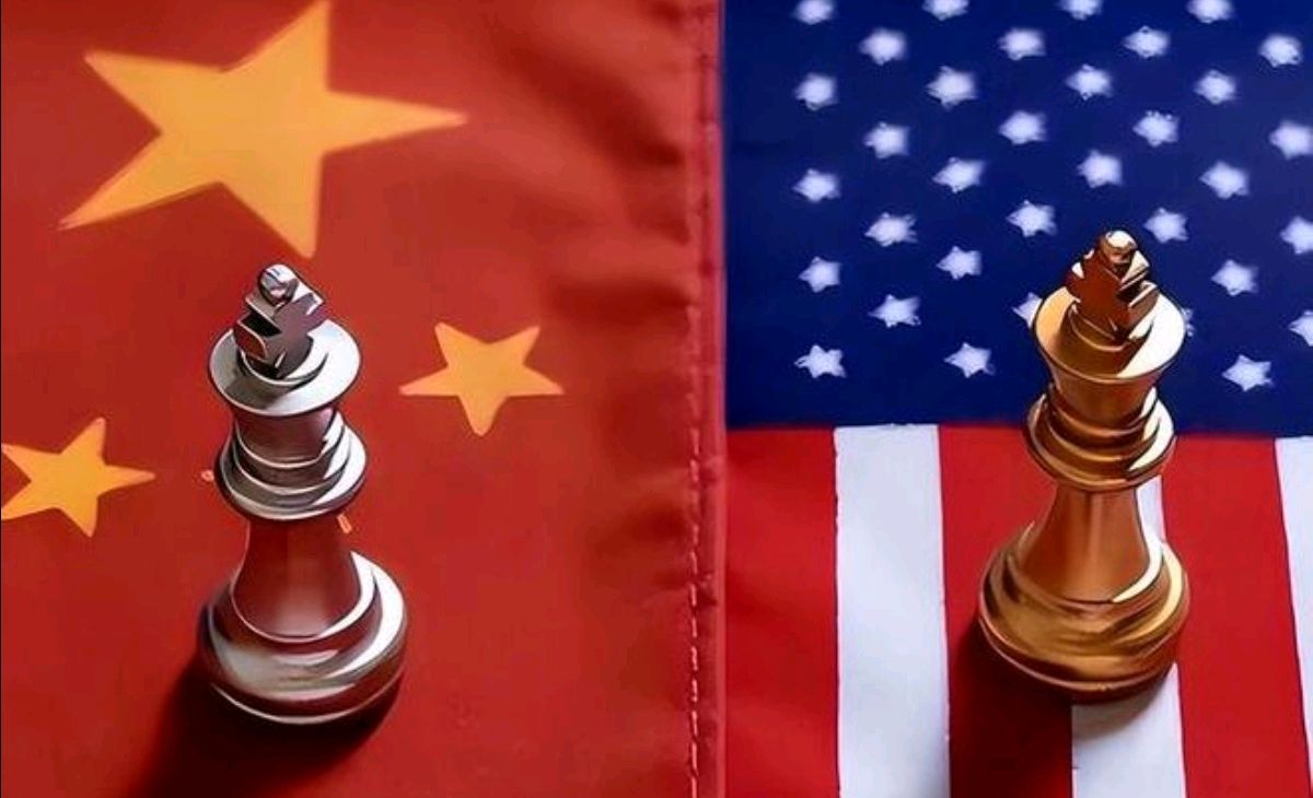 七律 . 人民大会堂前的列队/江冲