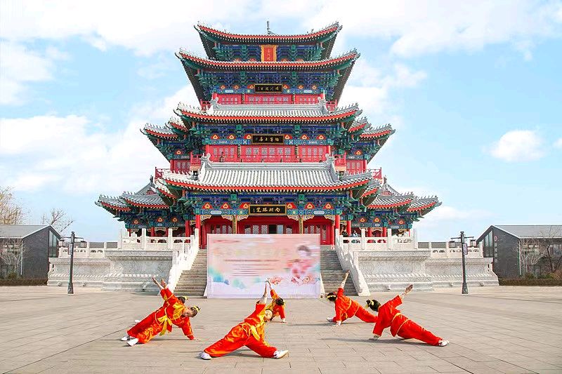 【都市头条向幸福出发编辑部】第15754期 狮城武魂颂/文 钟建群（图2）
