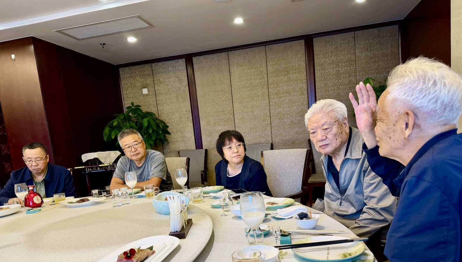 【再相聚】京雨潇潇老友聚： 文/解 放（发于北京）（图10）
