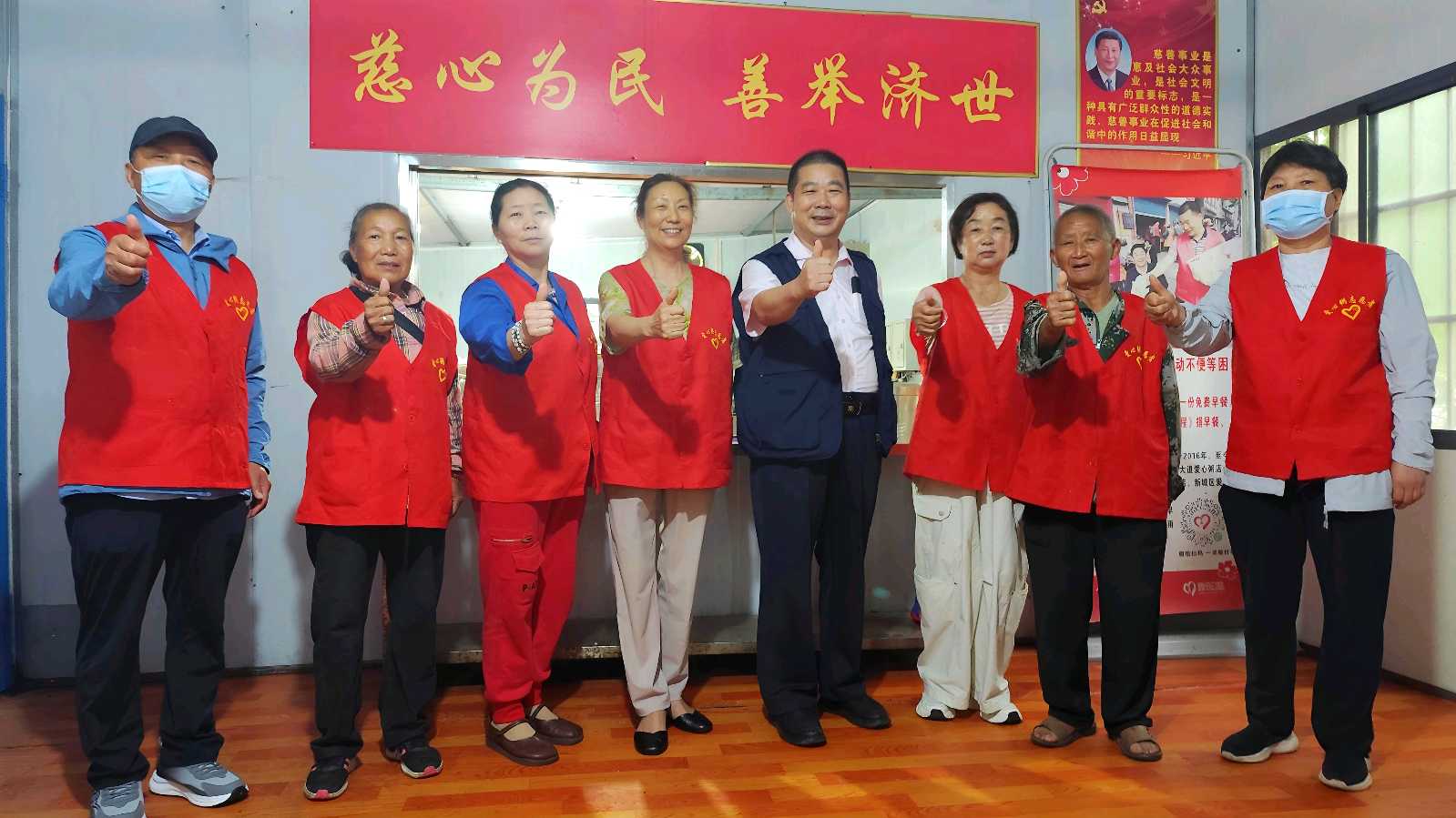 五载坚守熬暖意 十年善行暖鹰城——记平顶山日行一善爱心粥新城区粥店的凡人大爱