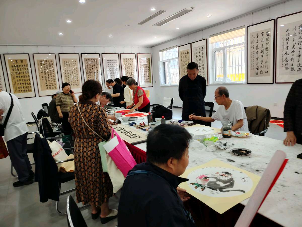 【都市头条向幸福出发编辑部】第15779期 春声夏韵染狮城 诗墨联芳启新篇 文 如月 主播 玥言（图9）