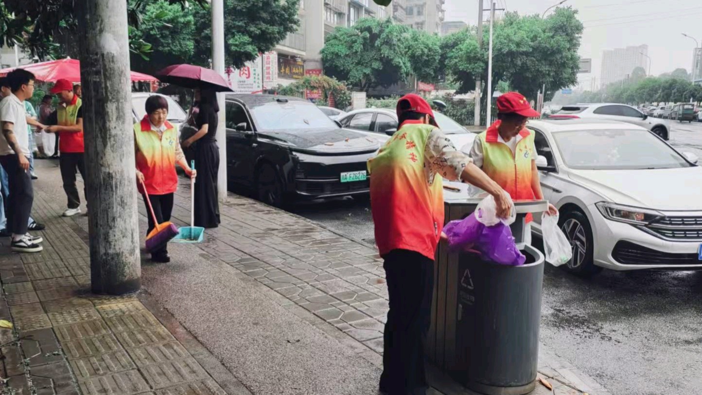 志愿清洁焕新颜 文明新风共传递（图3）