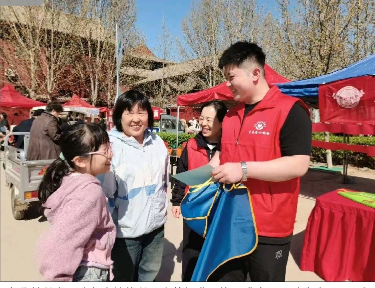姚凤霞作品 ‖ 携手母子情,善意暖人间——青年退役军人陈久生和母亲肖立霞的先进事迹(图9)