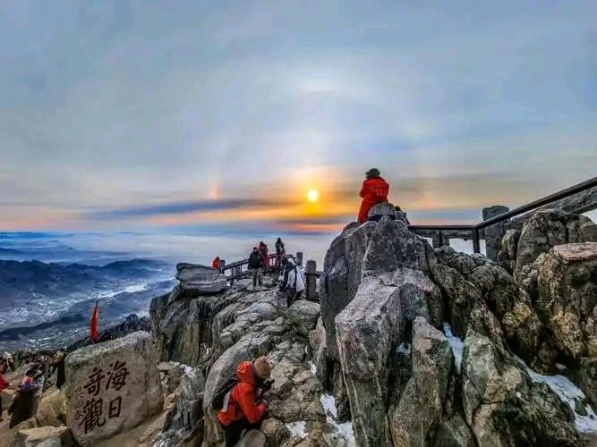 歌山画水：半山春色与半山雪