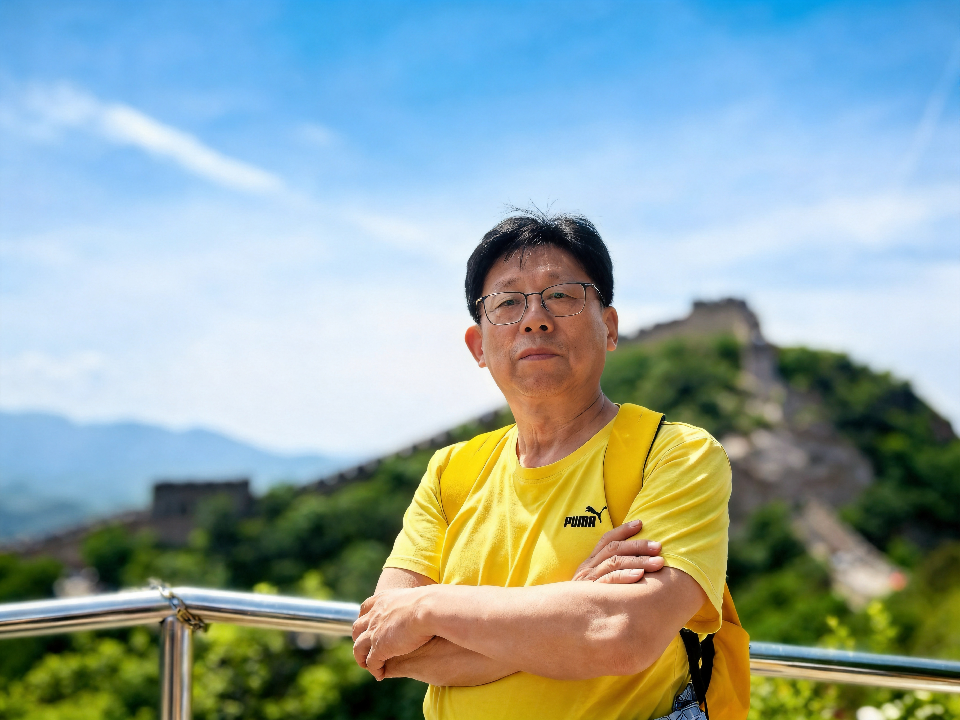左远庆 左远庆