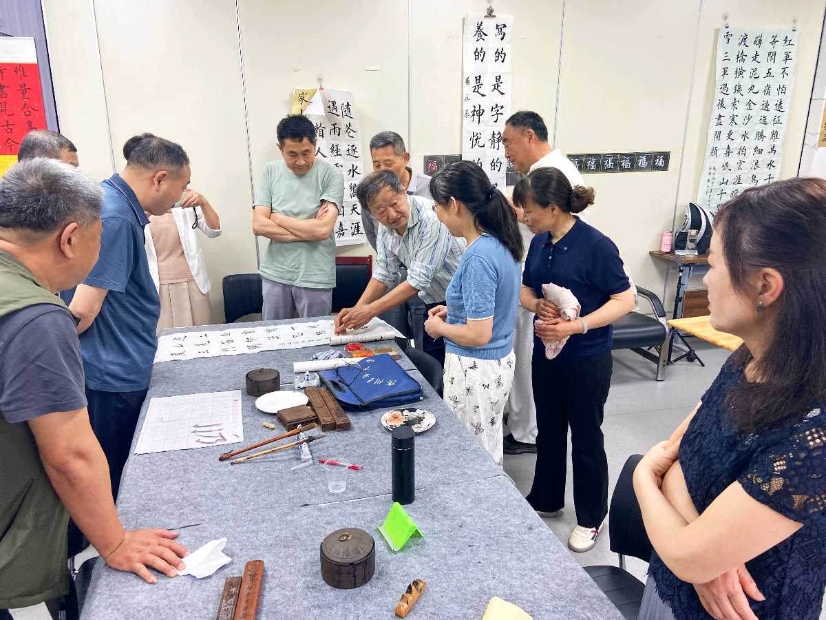 皖东发布｜皖东书画院“皖东寻韵 笔墨传情”第五次活动走进琅琊区高巷社区（图6）