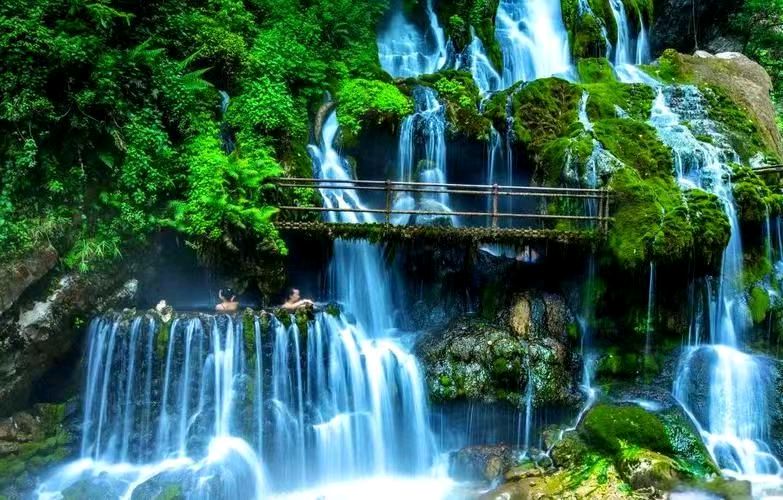 三元七绝~温泉瀑布（外二首）文/詹成（图5）