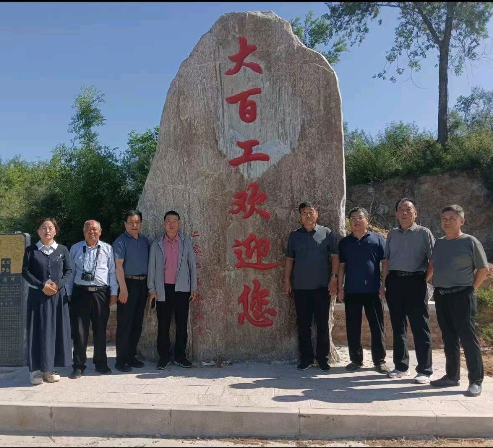 【燕赵文学】采风手记：采风大白工 情缘养蜂人（河北/任付珍）