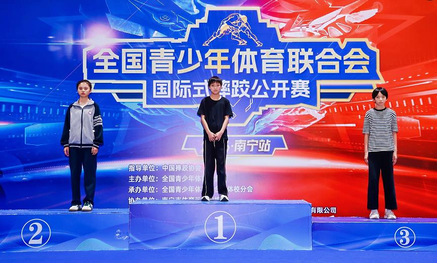 云南蒙自‖乡村少年从稻草垫“摔”向全国赛场