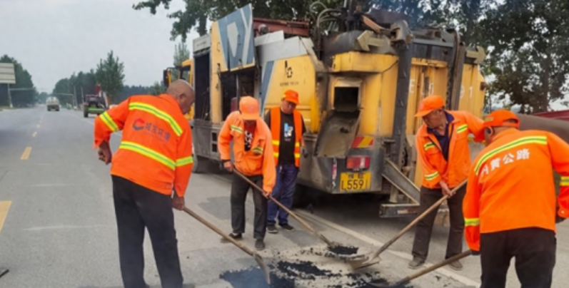 科教融汇‖昆明高校研发道路防滑“贴膜养护”模式，破解云南山区道路养护难题（图5）