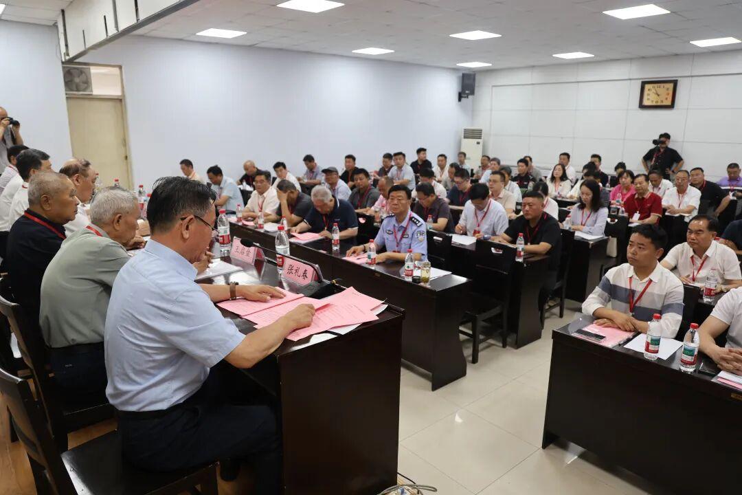 赓续雷锋精神 赋能枣庄发展——枣庄市学雷锋志愿者联合会换届选举大会顺利召开（图4）