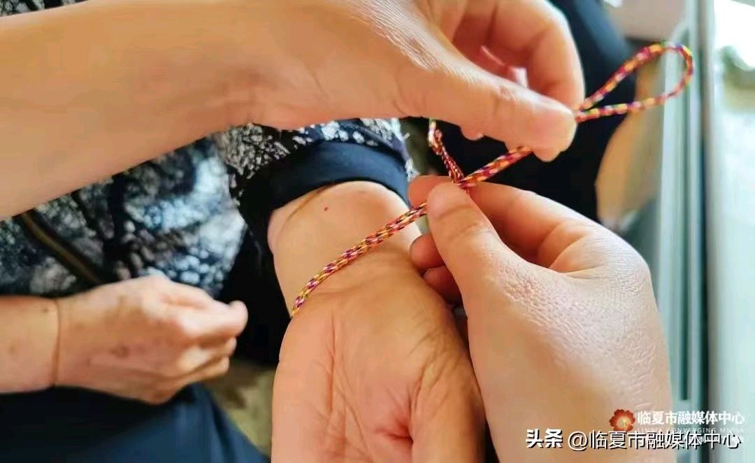 🇨🇳【中国诗人】第1536篇（名家风采） 端午节// 文:海宇玛（图6）