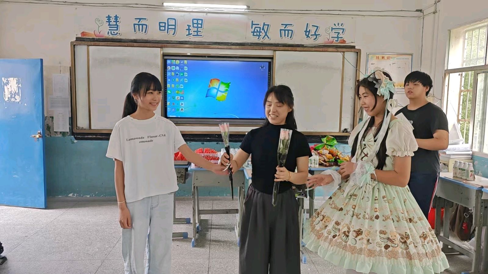 《七峰小学2026届毕业联欢》文/刘元强——湖北（图5）